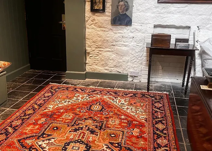 The Coach House Inn *